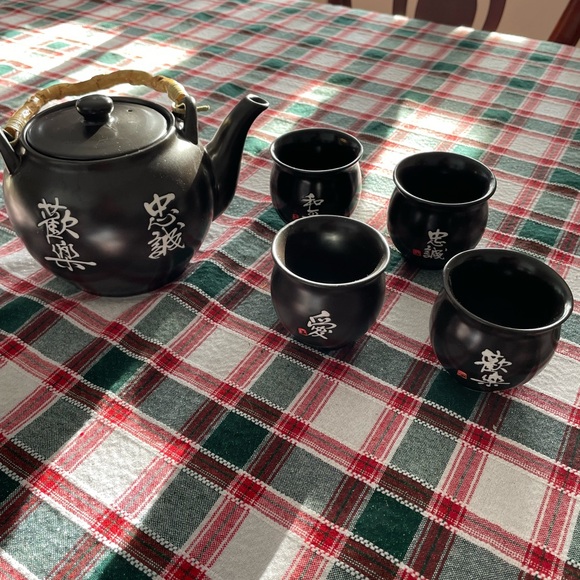 Teaopia Porcelain Set - Picture 2 of 5